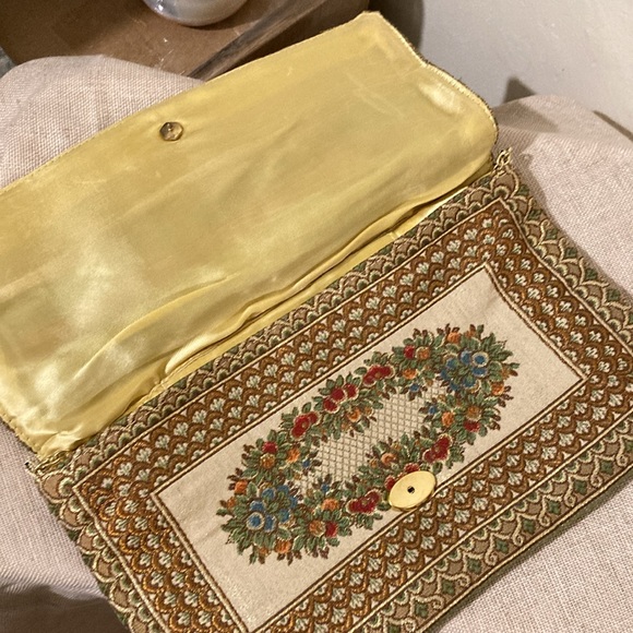 Gimbals clutch purse - Picture 4 of 5